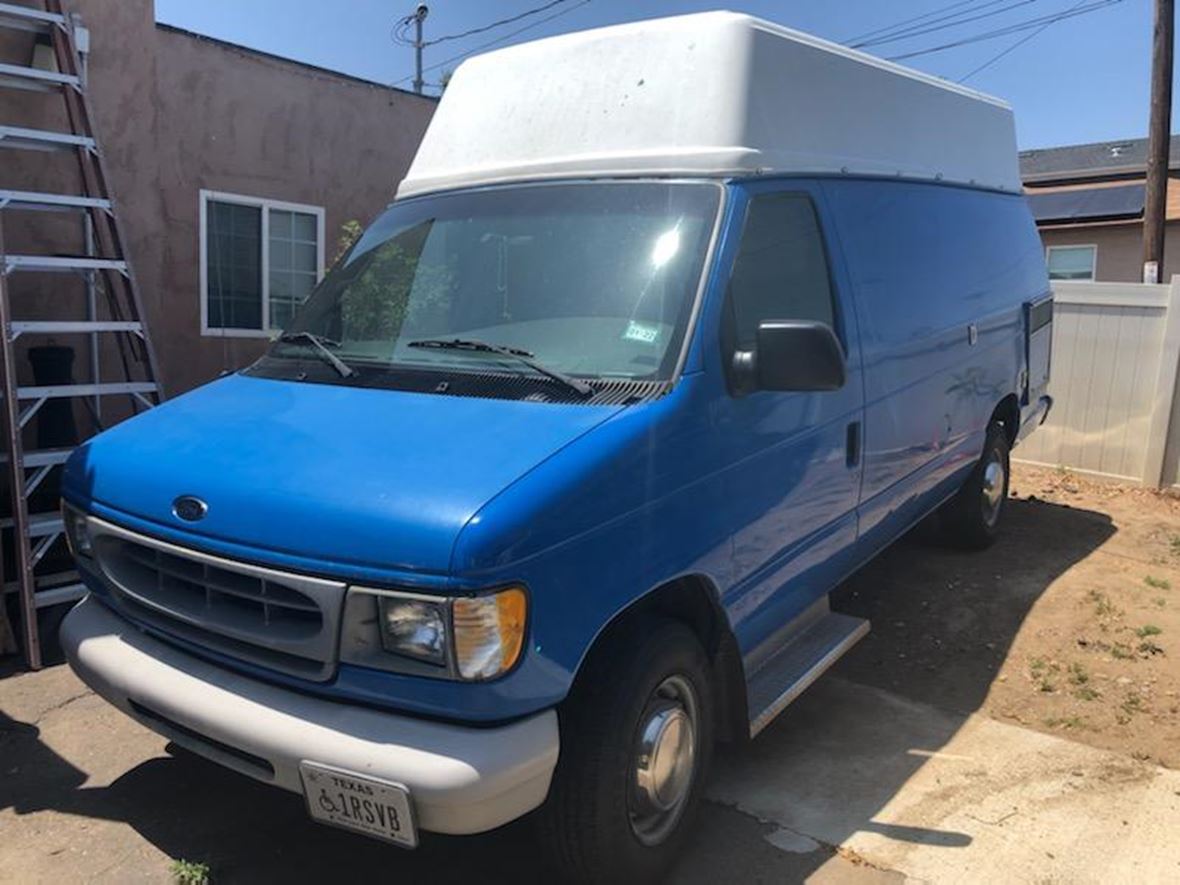 2000 Ford E-250 for sale by owner in Lemon Grove