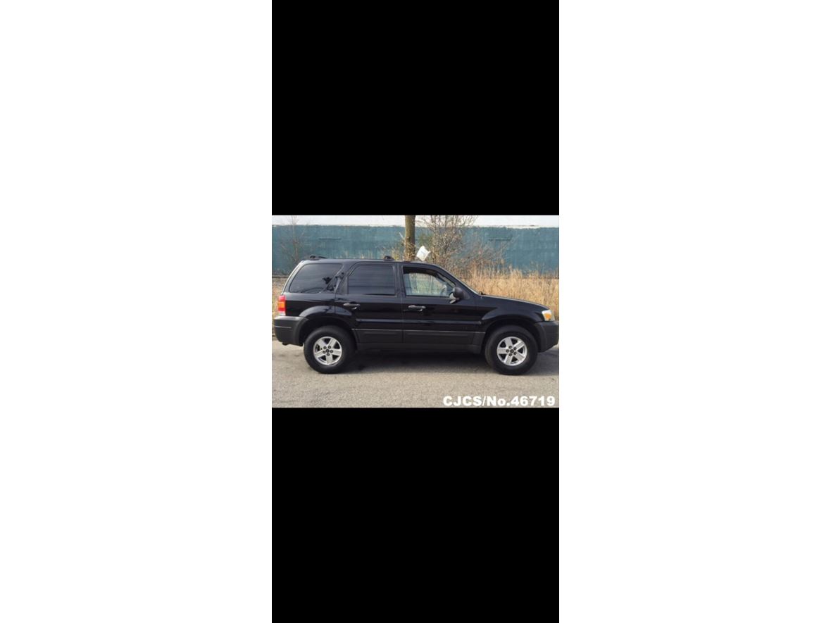 2007 Ford Escape for sale by owner in Fort Wayne