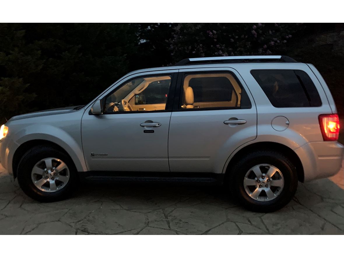 2009 Ford Escape Hybrid for sale by owner in Warrenton