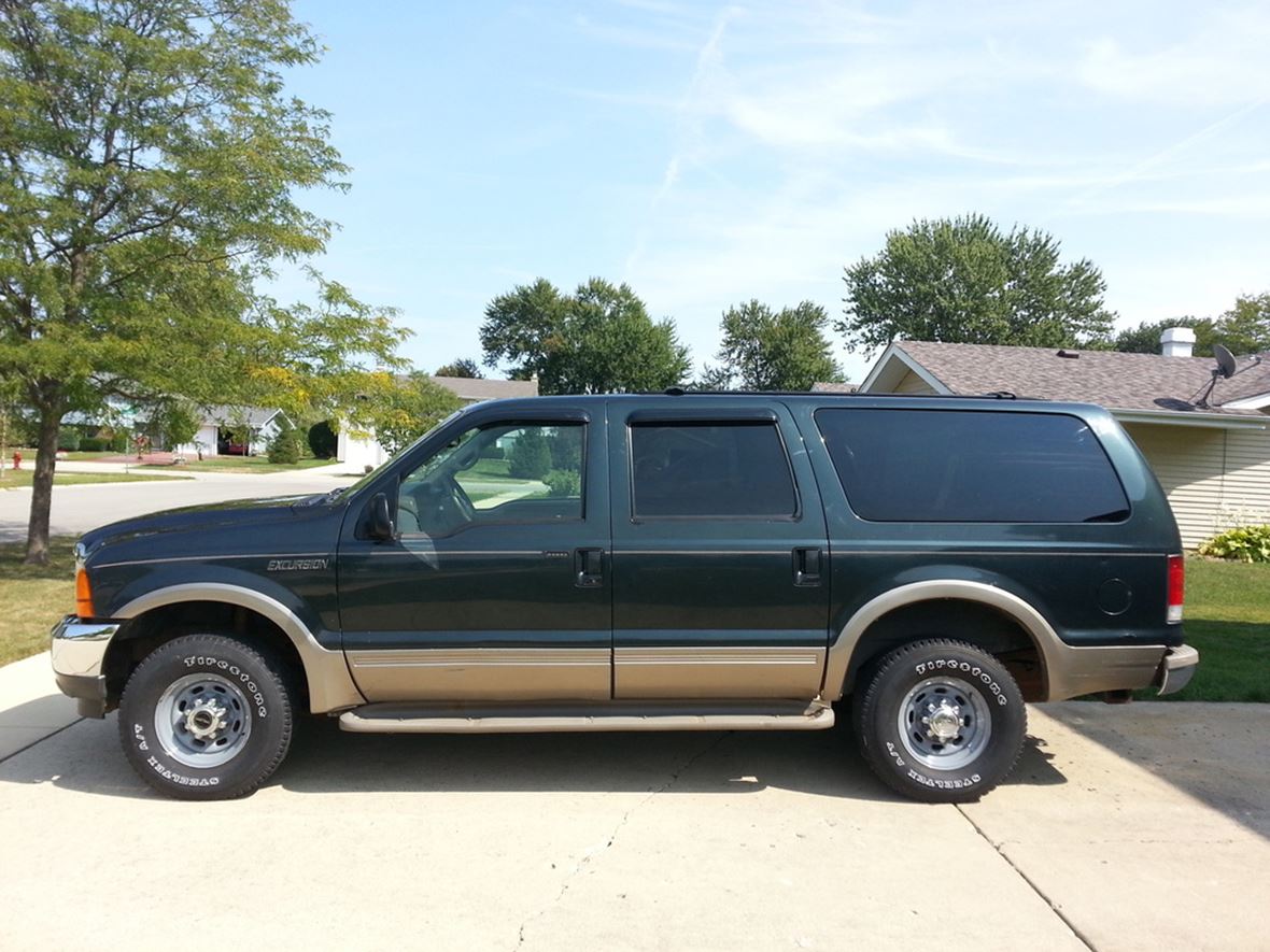 2000 Ford Excursion for sale by owner in Hoffman Estates