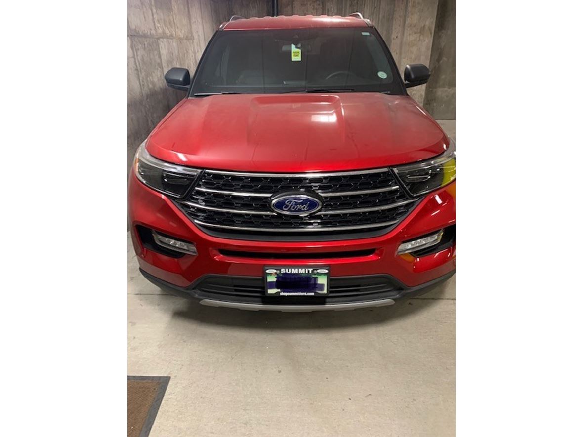 2020 Ford Explorer XLT for sale by owner in Avon
