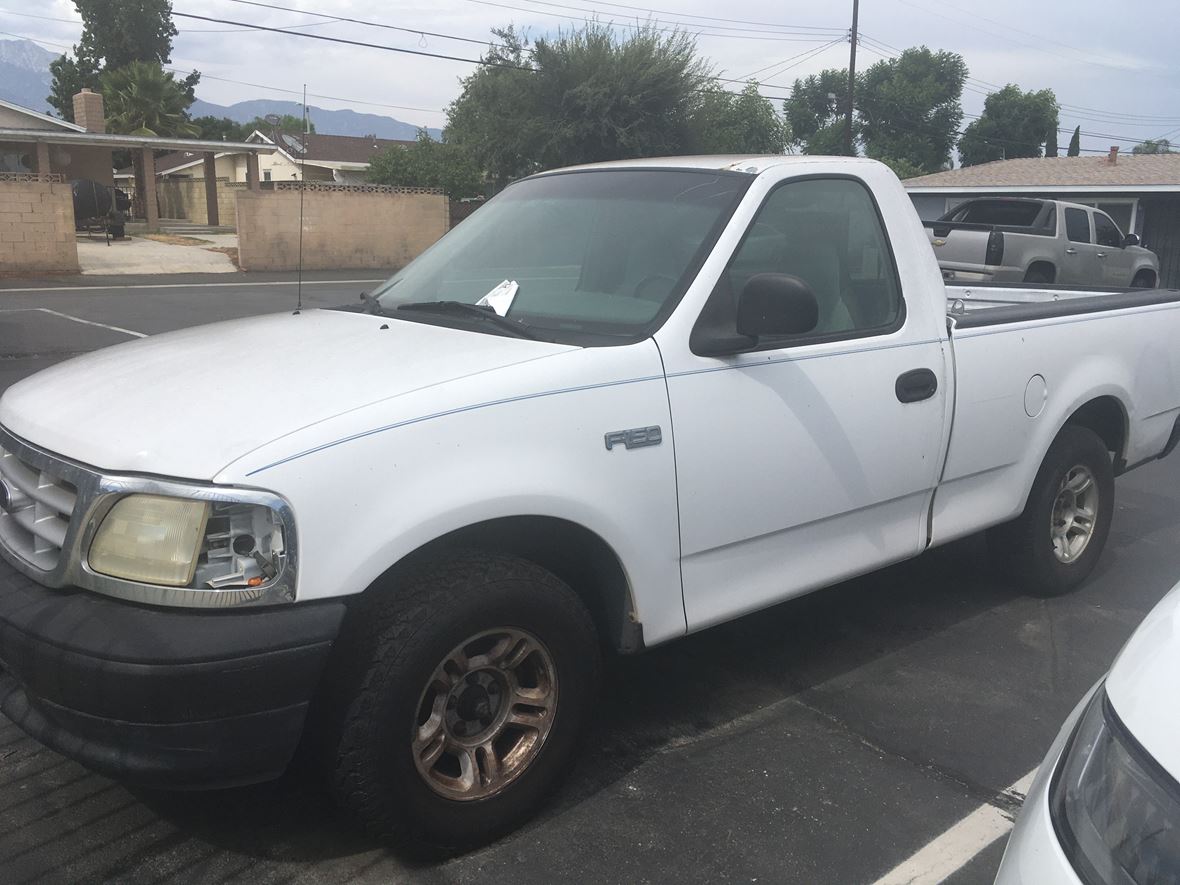 1999 Ford F-150 for sale by owner in Ontario