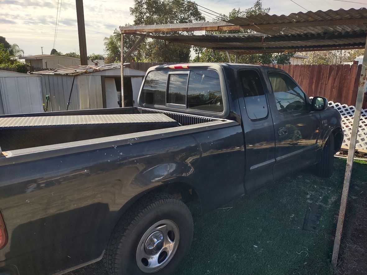 1999 Ford F-150 for sale by owner in Chino