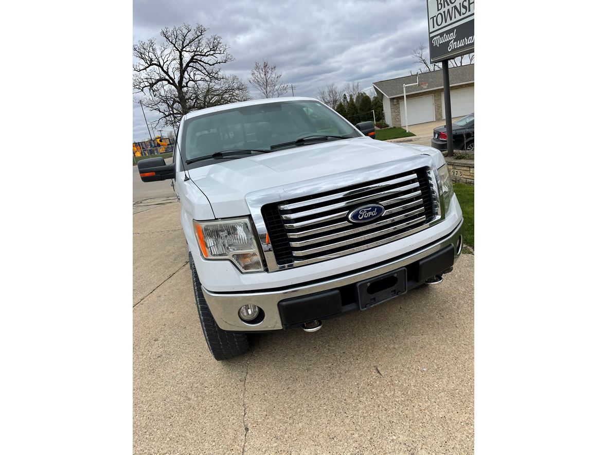 2009 Ford F-150 Supercrew for sale by owner in Cedar Rapids
