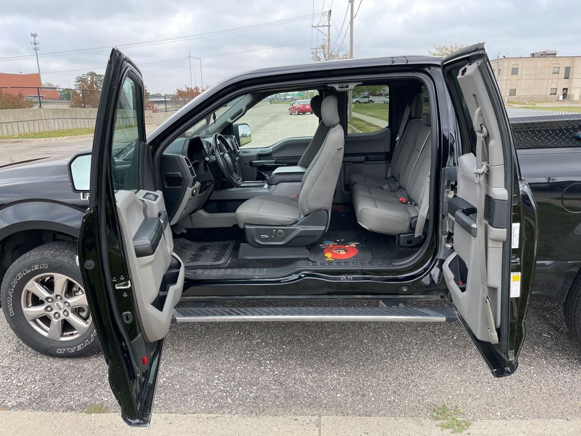 2018 Ford F-150 Supercrew for sale by owner in Des Moines