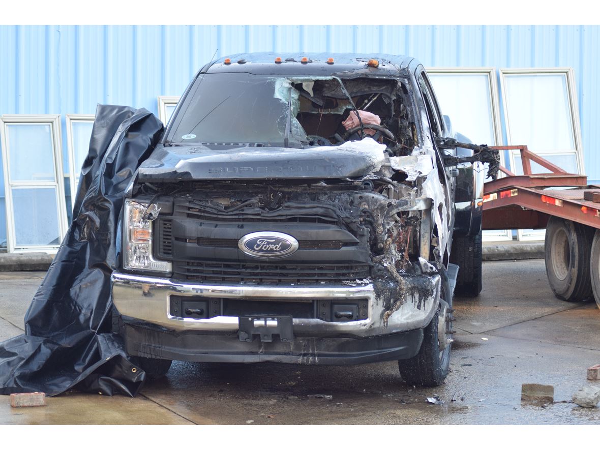 2019 Ford F-350 Super Duty for sale by owner in Fairfield