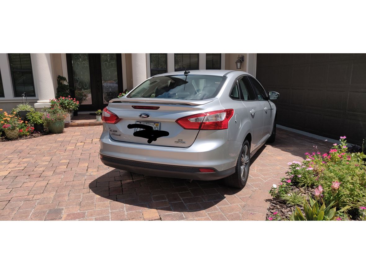 2012 Ford Focus for sale by owner in Palm Coast