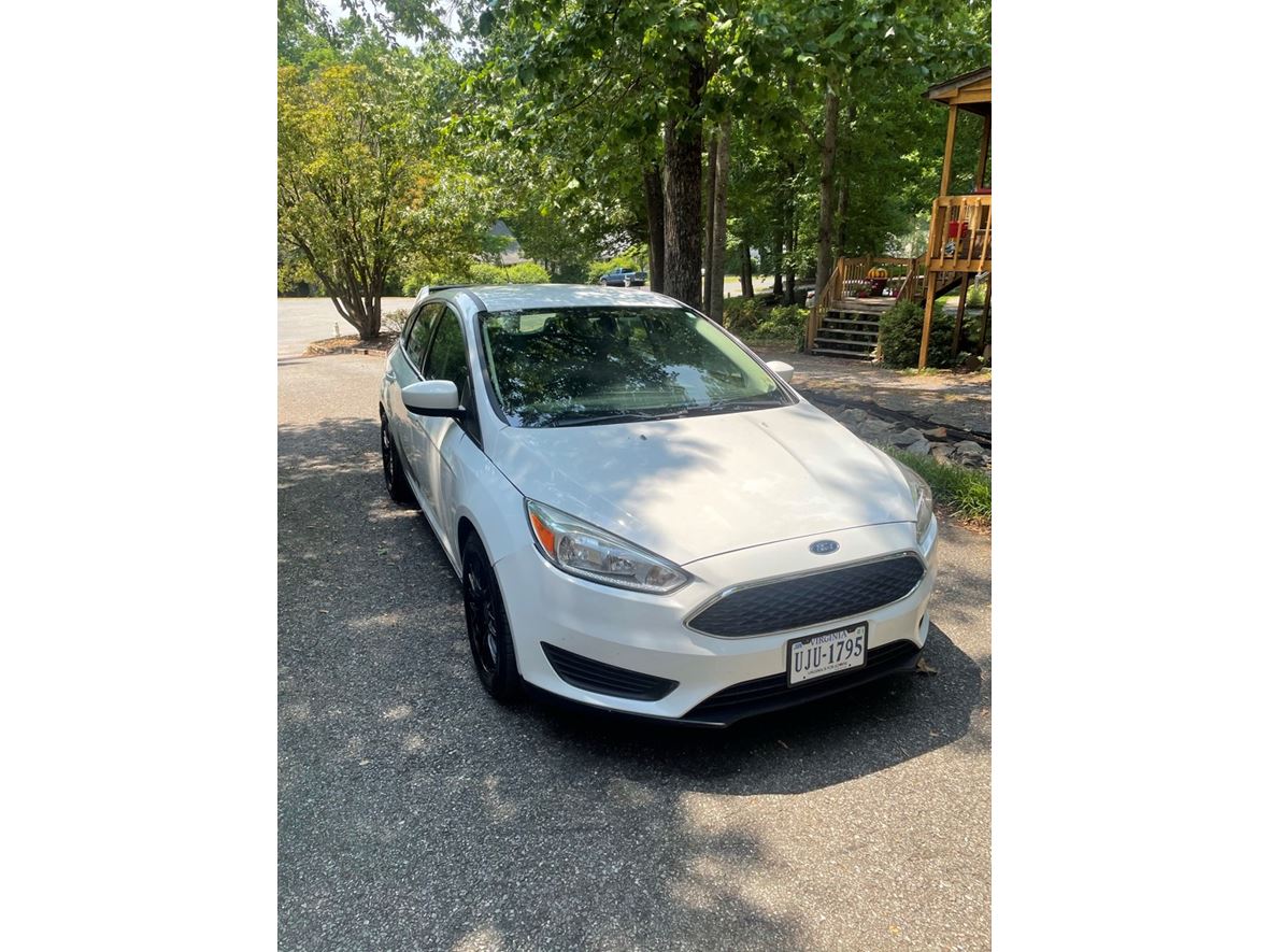 2018 Ford Focus for sale by owner in Lynchburg