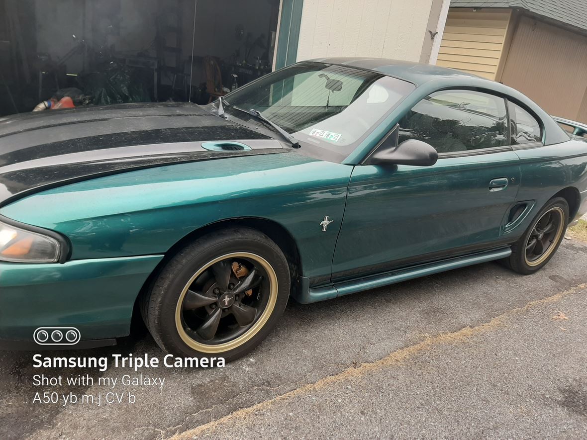 1998 Ford Mustang for sale by owner in Lancaster