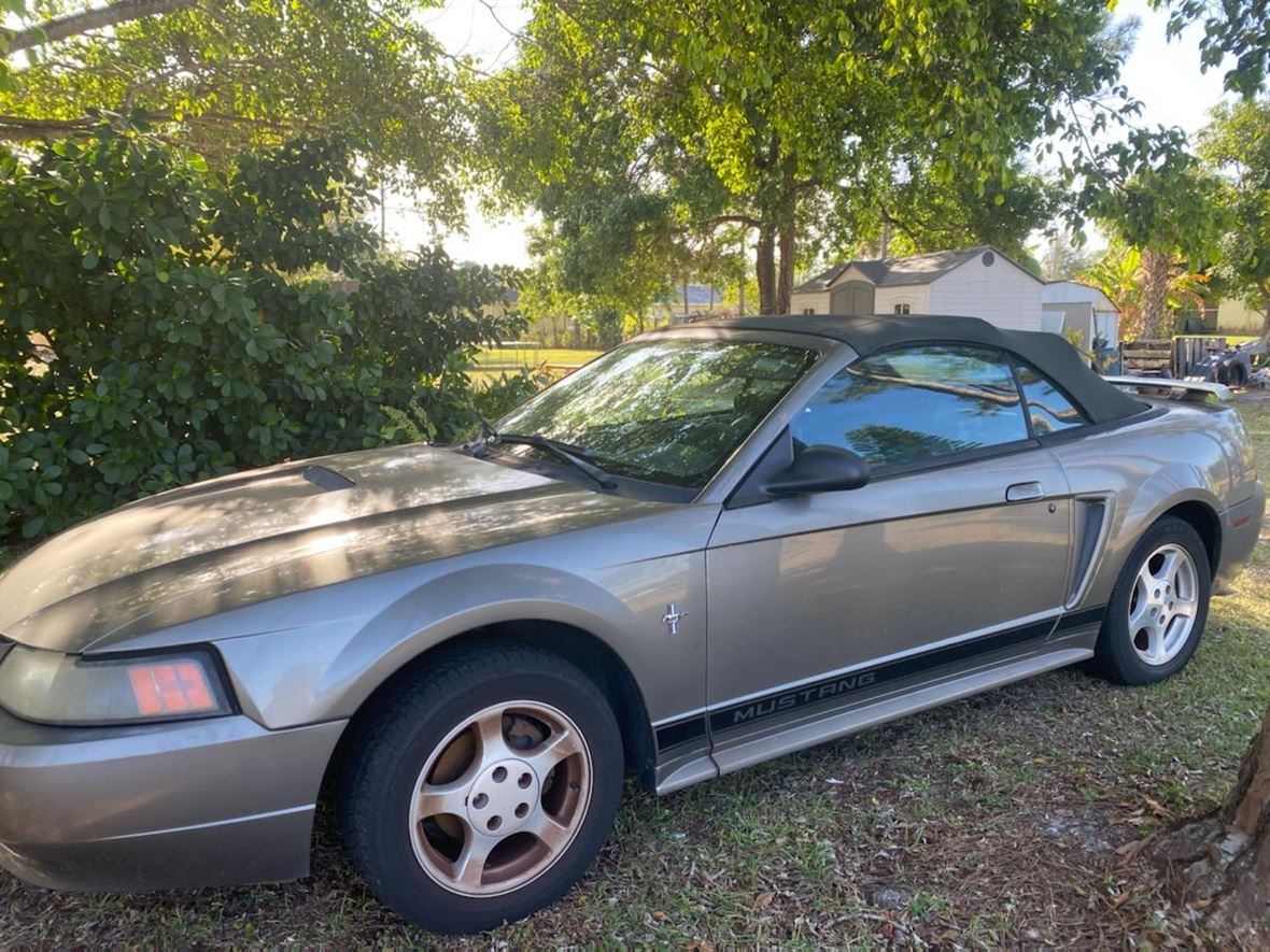 2002 Ford Mustang for sale by owner in West Palm Beach