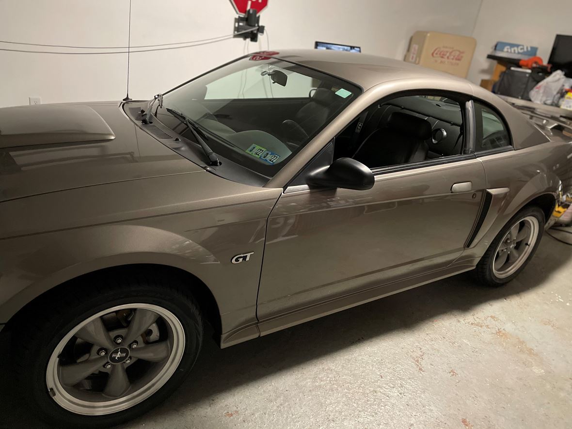 2002 Ford Mustang for sale by owner in Levittown