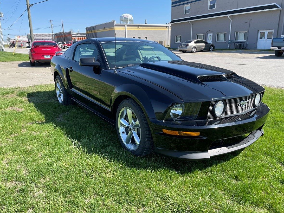 2007 Ford Mustang for sale by owner in Indianapolis