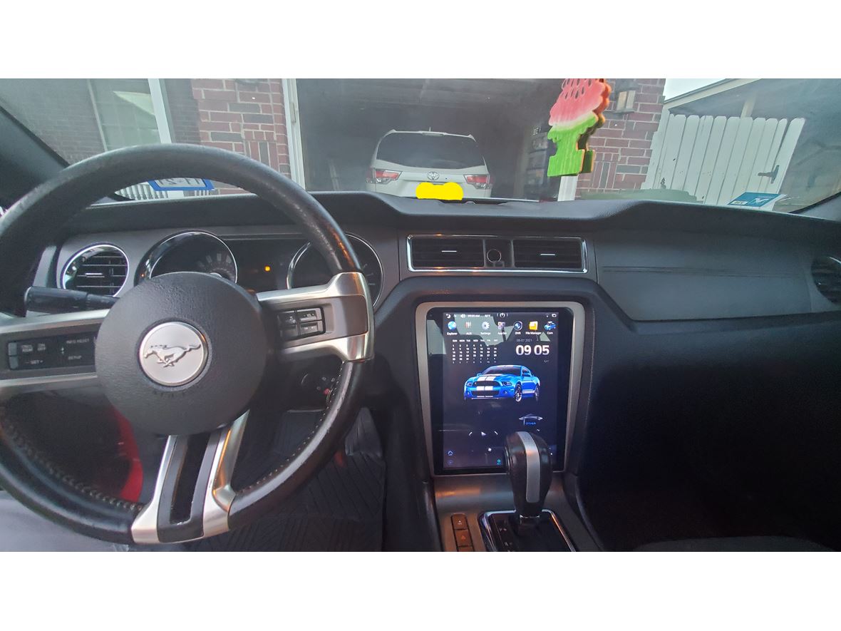 2013 Ford Mustang for sale by owner in Brownsville
