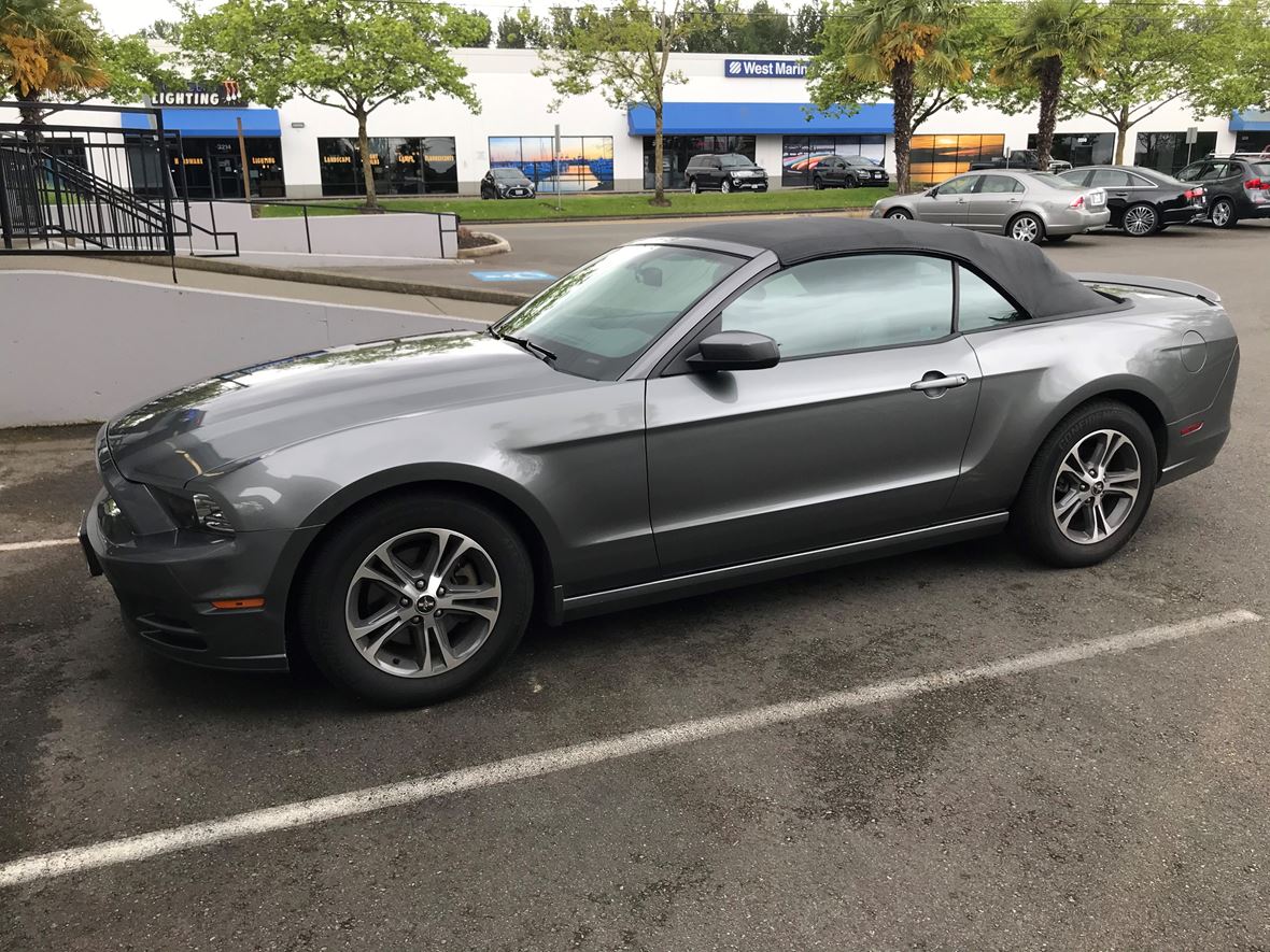 2014 Ford Mustang for sale by owner in Tacoma