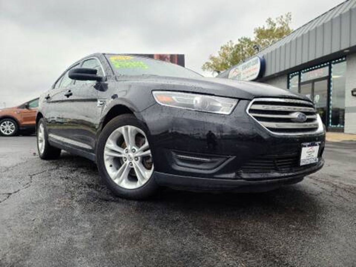 2016 Ford Taurus for sale by owner in Villa Park