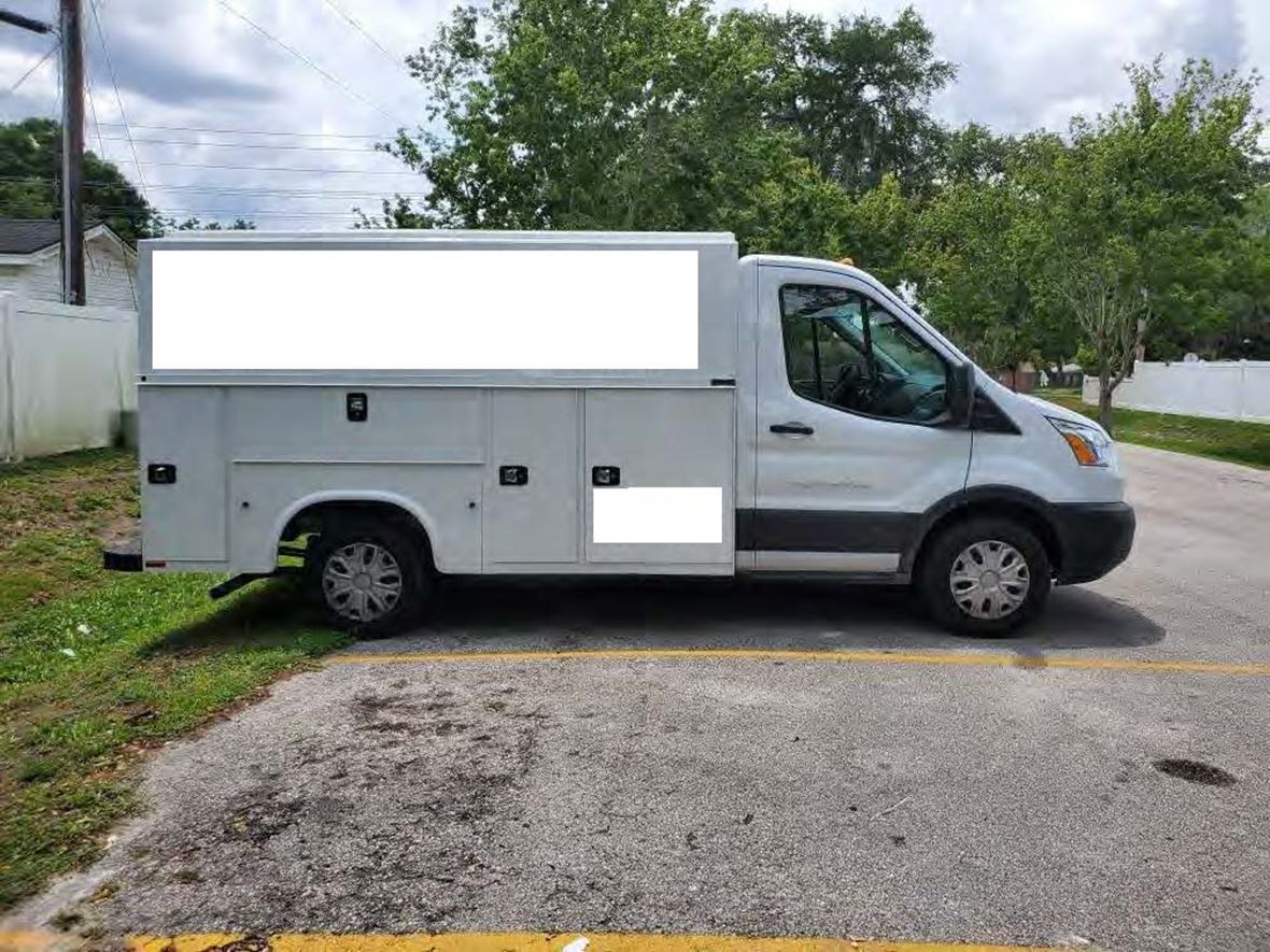 2019 Ford Transit Cargo for Sale by Owner in Tampa, FL 33606