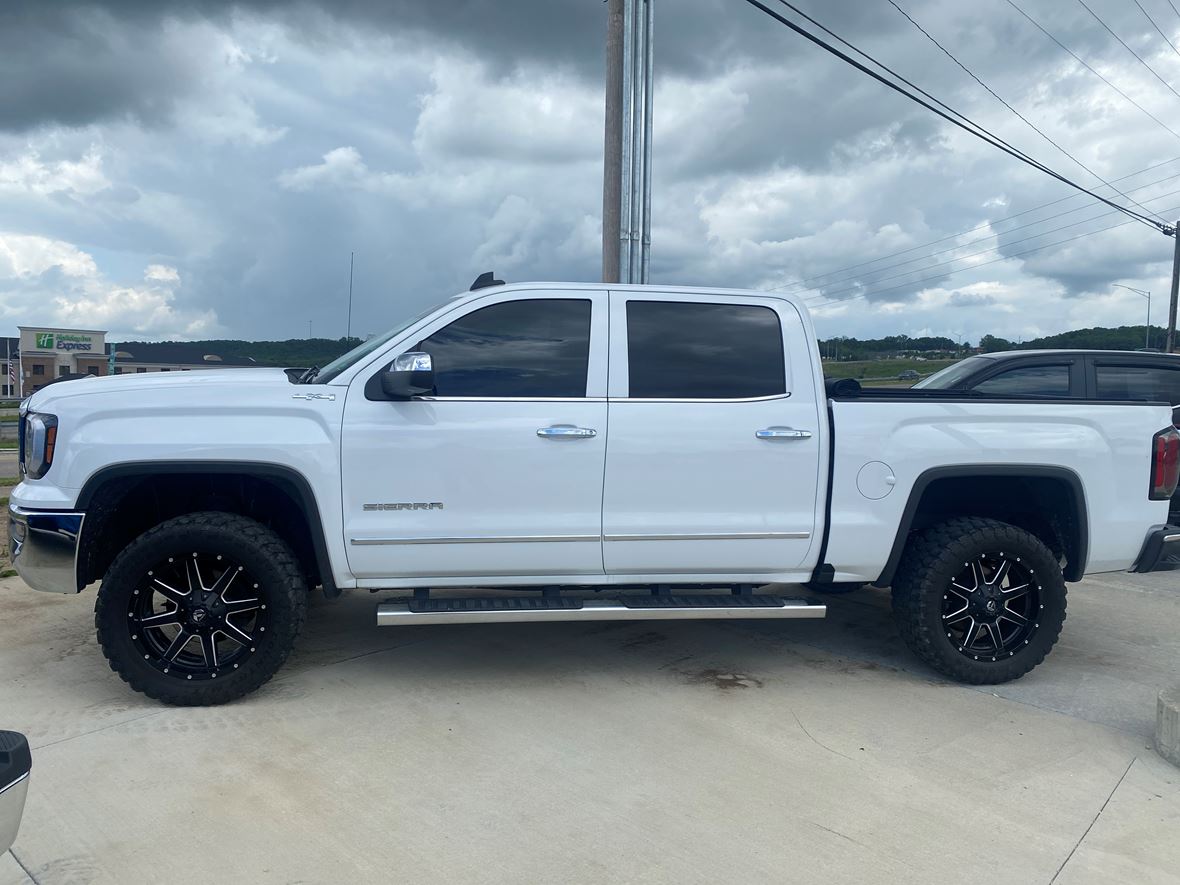 2018 GMC Sierra 1500 for Sale by Owner in Rolla, MO 65401