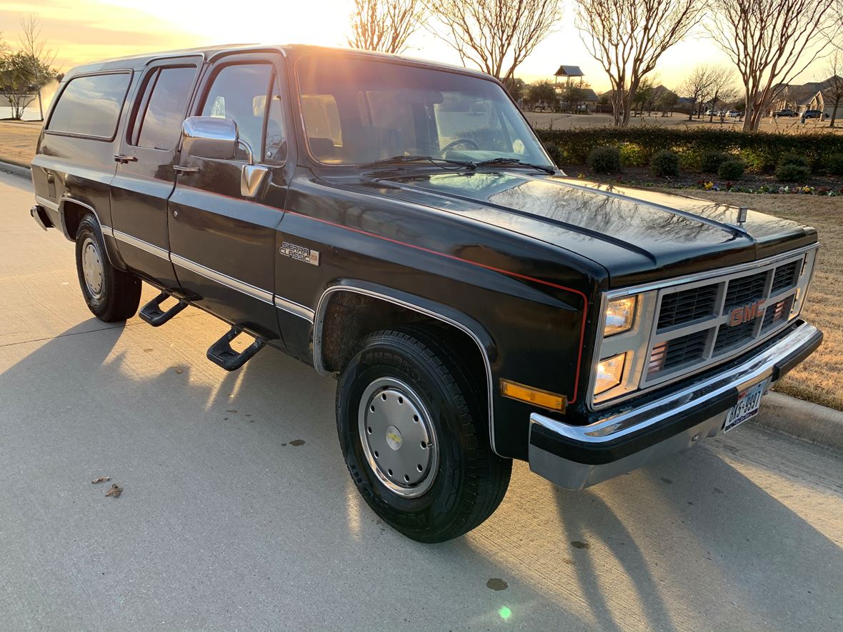1986 GMC Suburban for sale by owner in McKinney