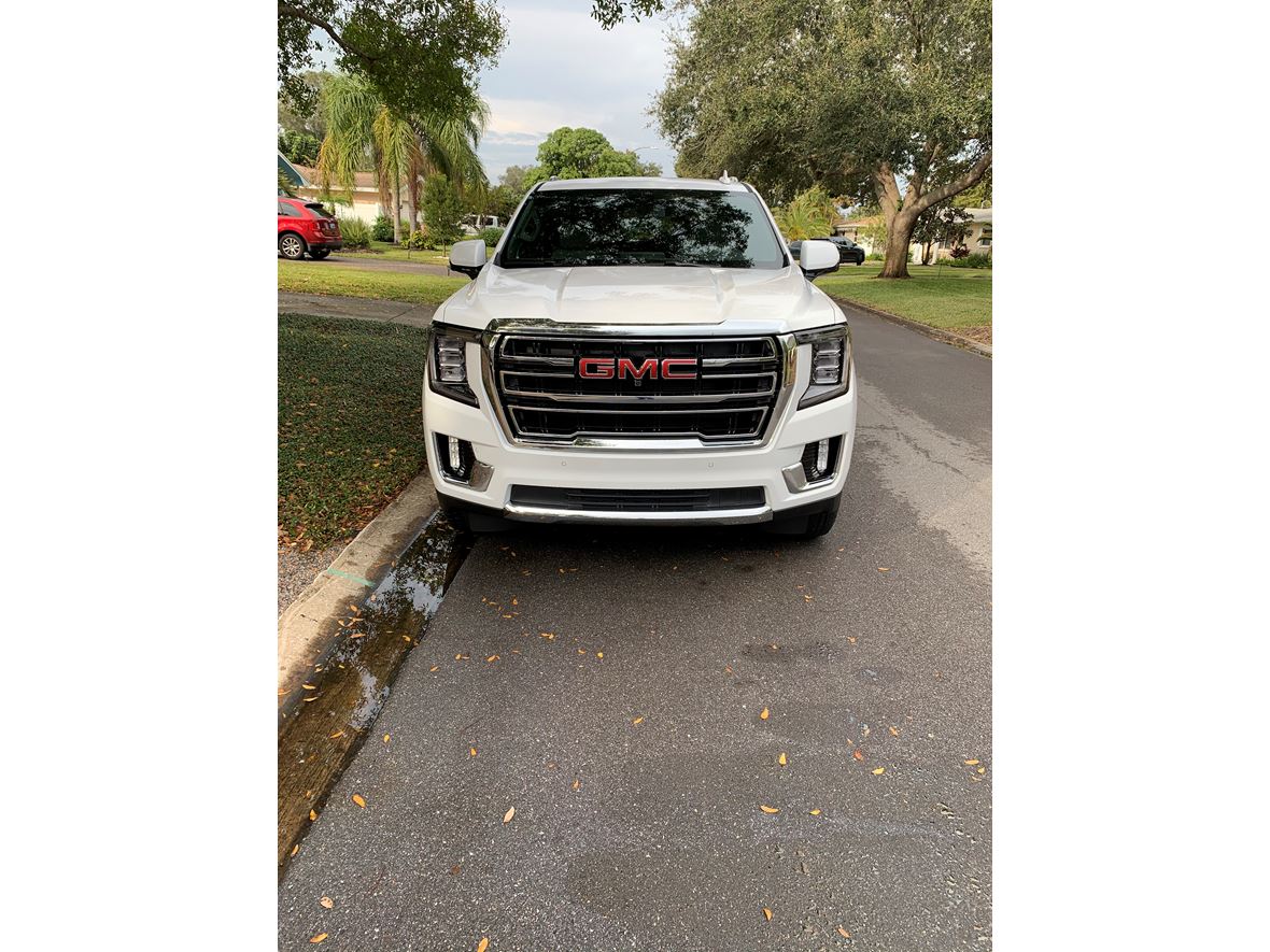 2021 GMC Yukon for sale by owner in Fort Wainwright