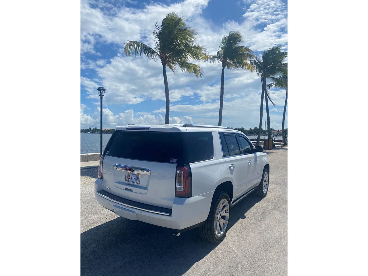 2017 GMC Yukon Denali for sale by owner in Lake Worth