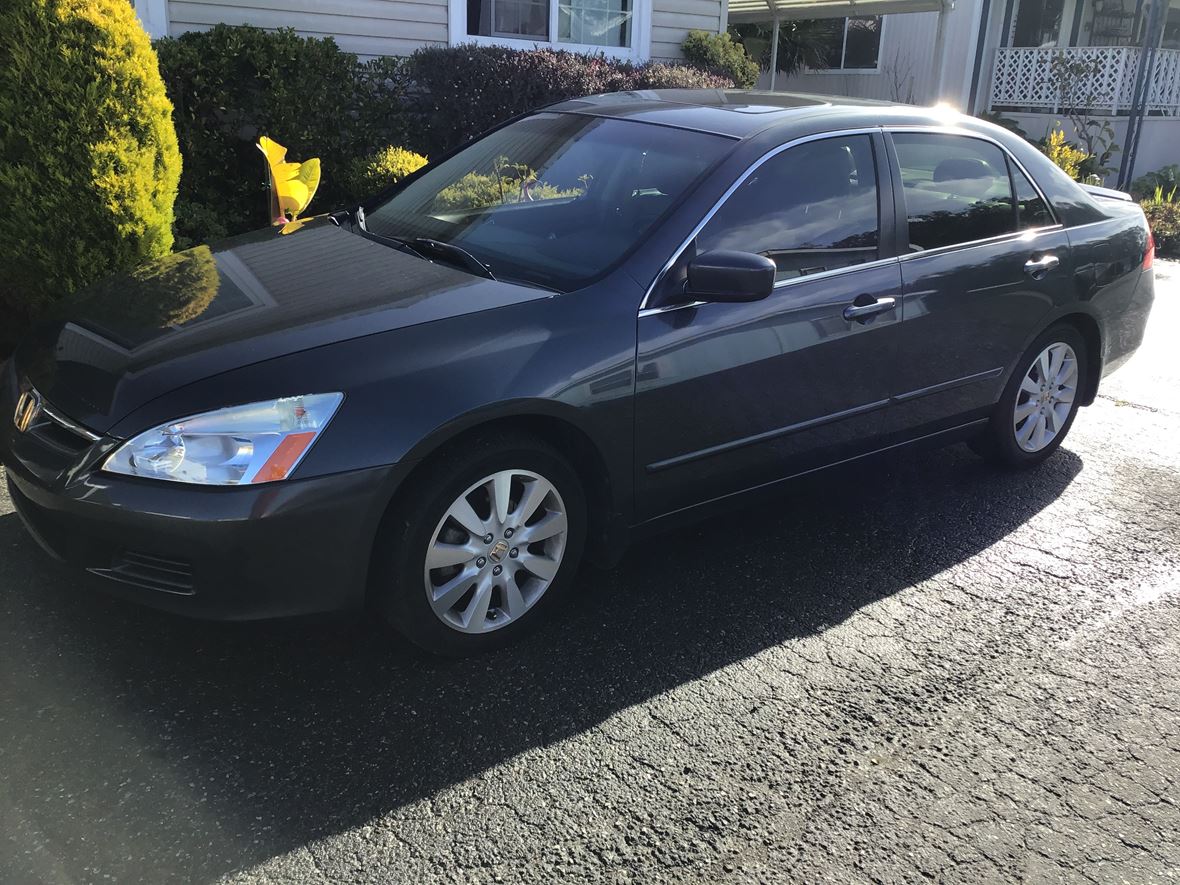 2007 Honda Accord for sale by owner in Half Moon Bay