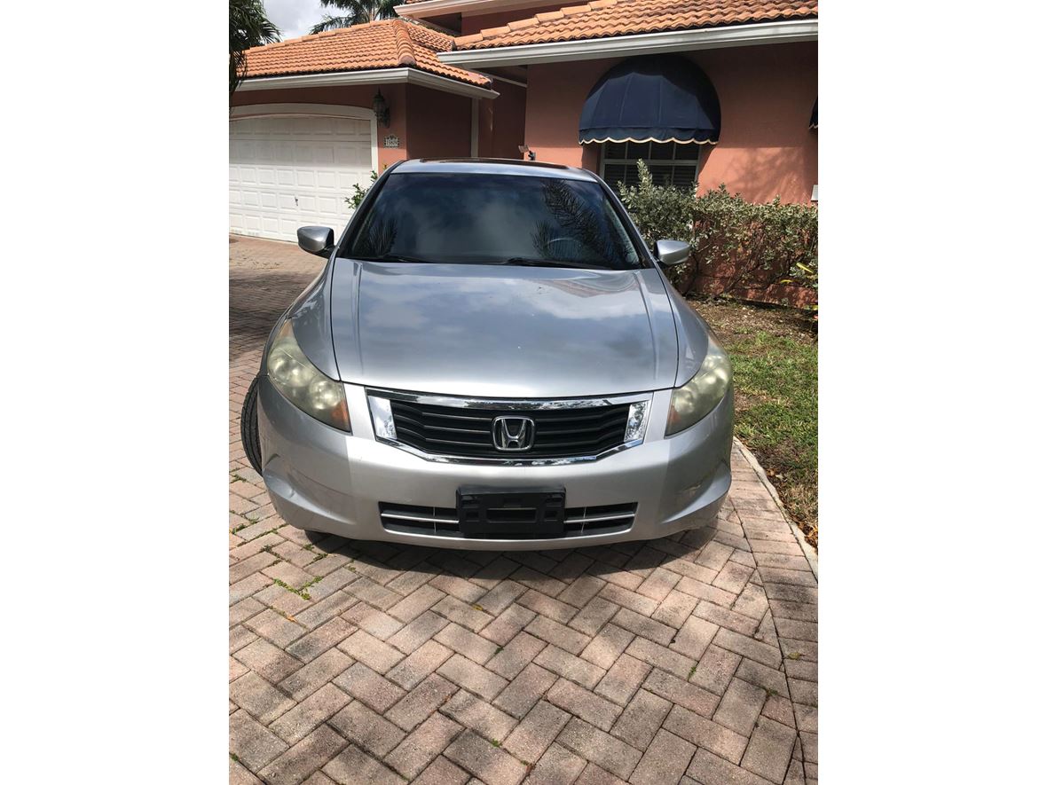 2009 Honda Accord for sale by owner in Miami
