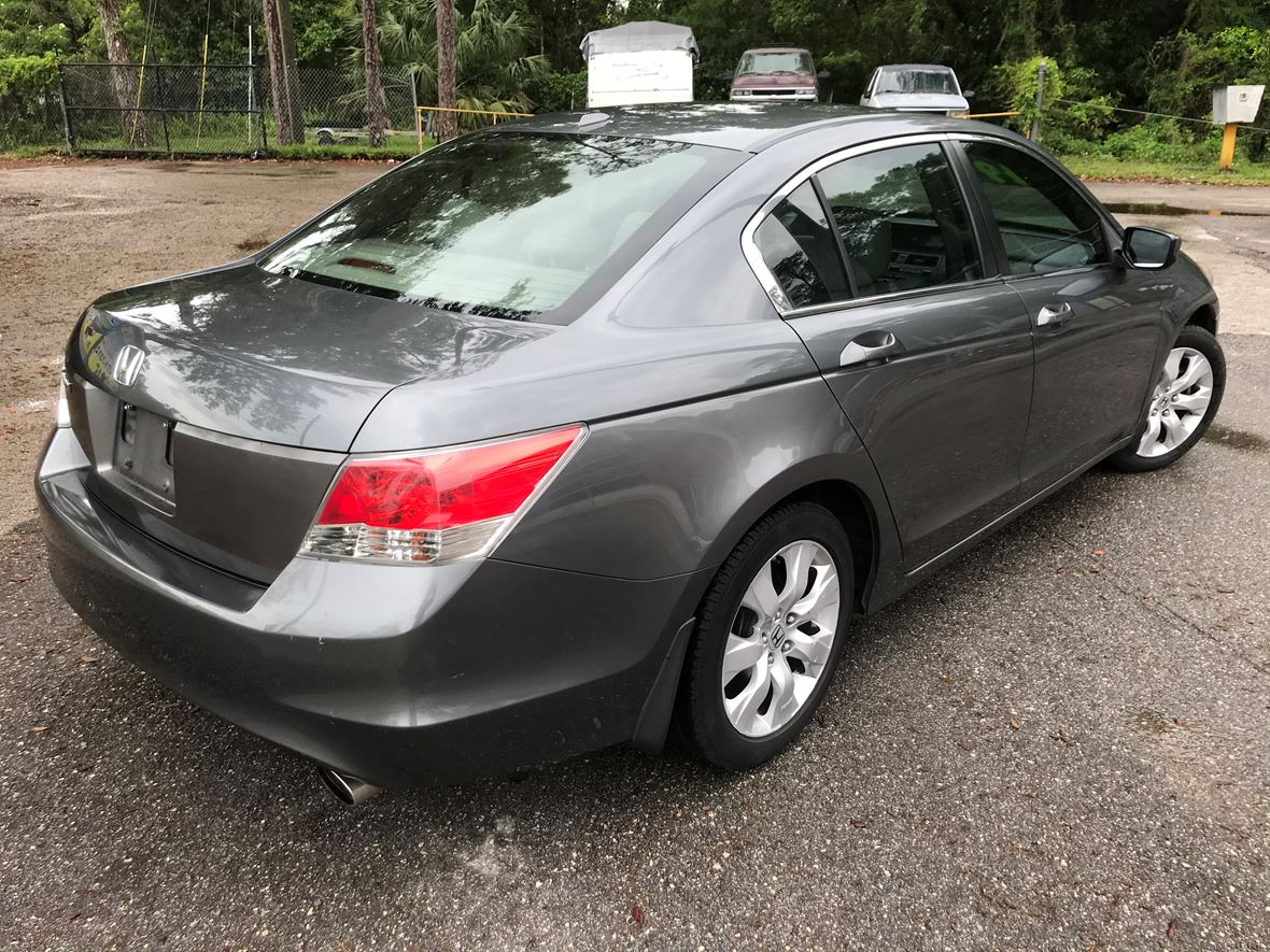 2009 Honda Accord for sale by owner in Holiday