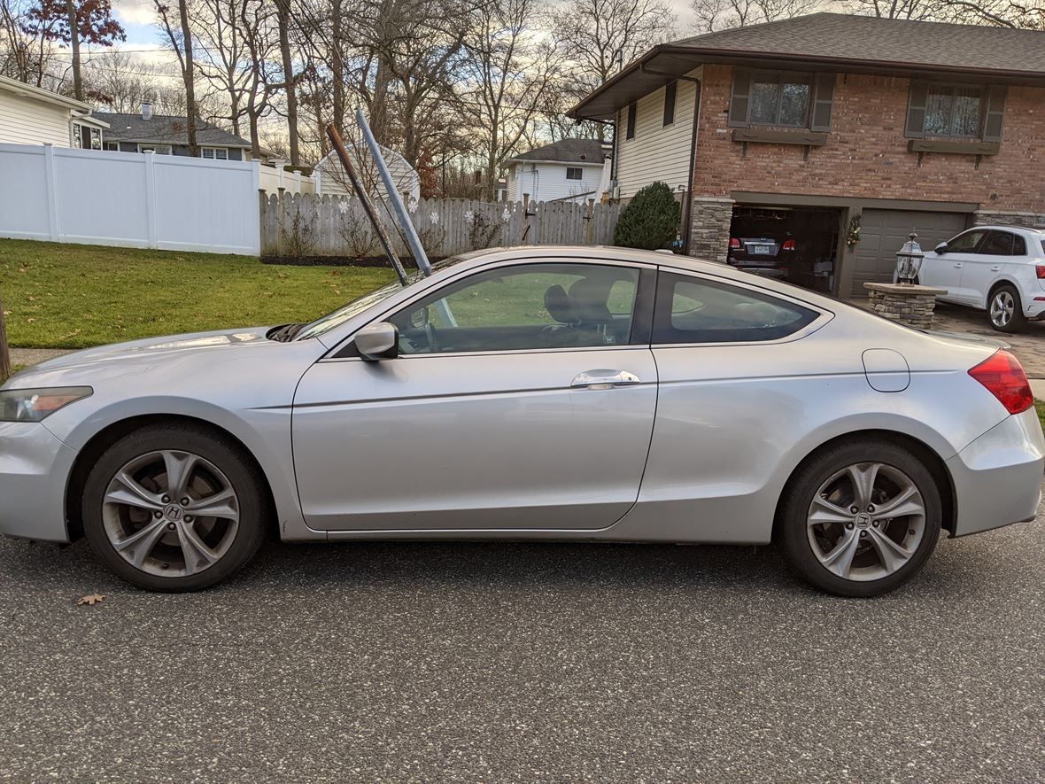 2012 Honda Accord Coupe for sale by owner in Kings Park