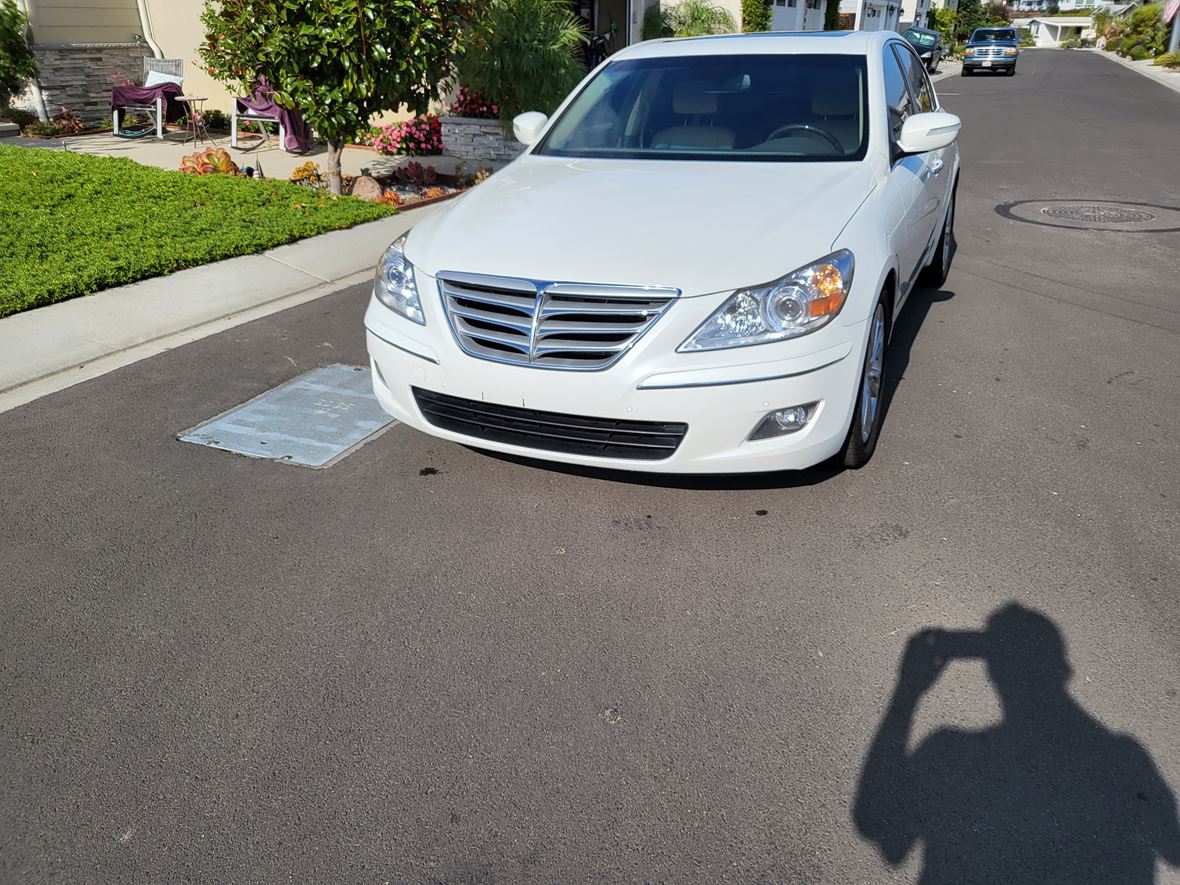 2009 Hyundai Genesis for sale by owner in San Clemente