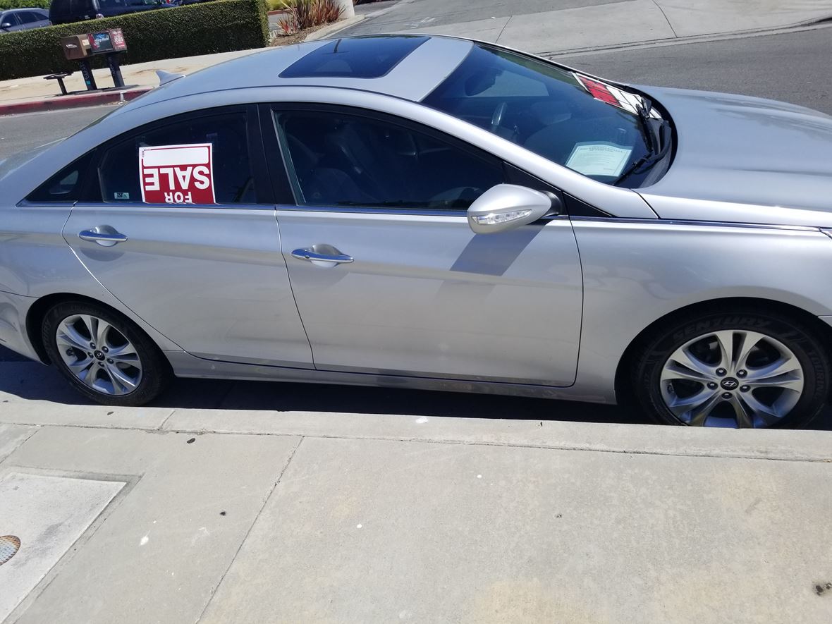 2011 Hyundai Sonata for sale by owner in Inglewood