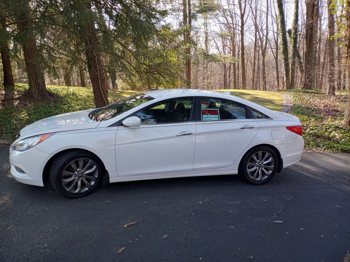 2011 Hyundai Sonata 2.0 Turbo  for sale by owner in Newark