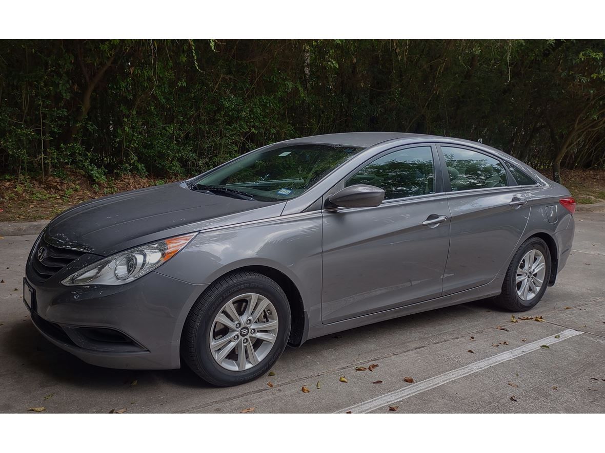 2011 Hyundai Sonata for sale by owner in Spring