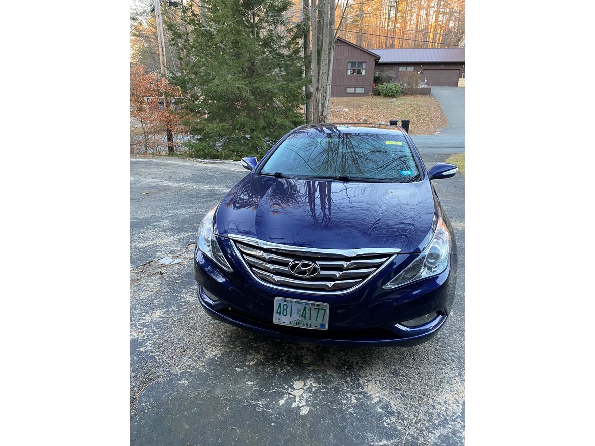 2011 Hyundai Sonata for sale by owner in Claremont