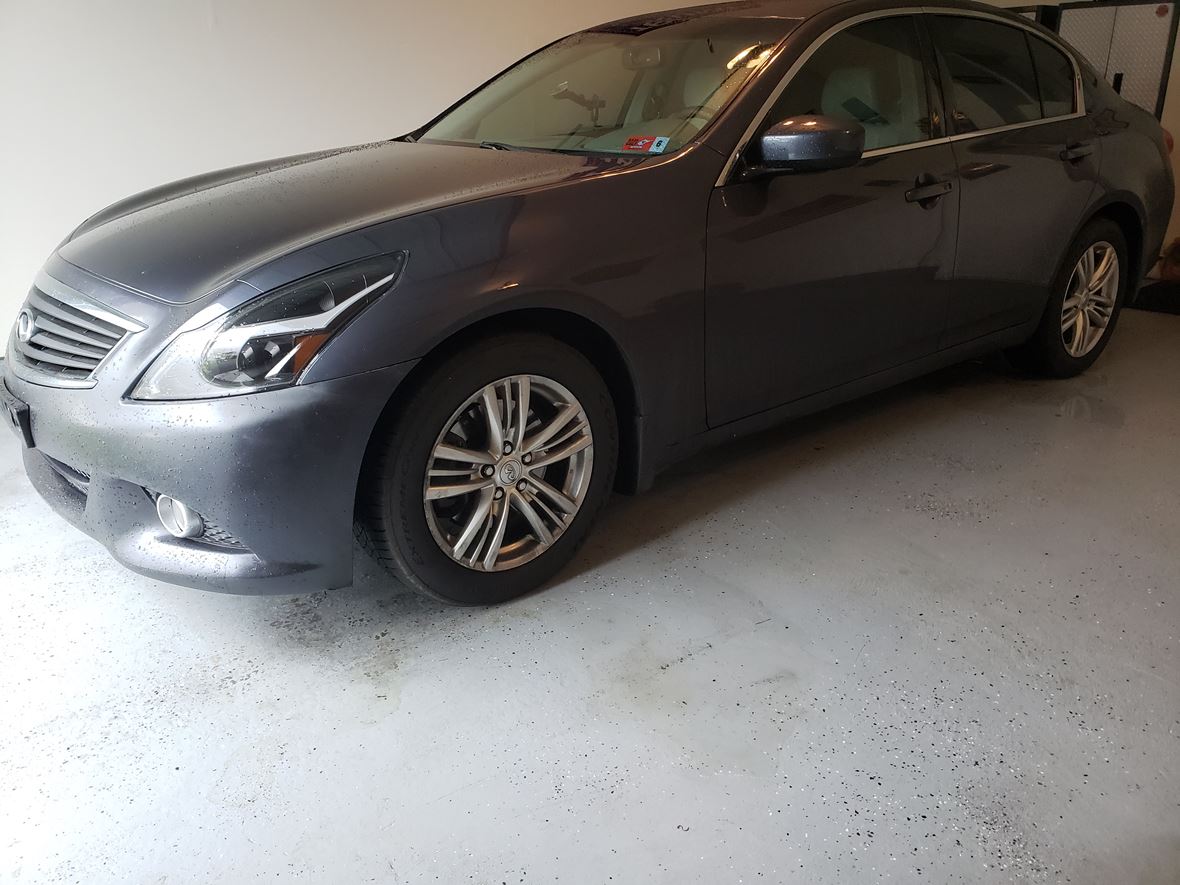 2010 Infiniti G37 Sedan for sale by owner in Harpers Ferry