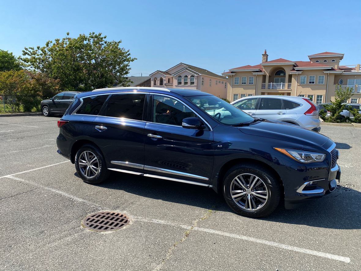 2017 Infiniti QX60 for sale by owner in Long Beach