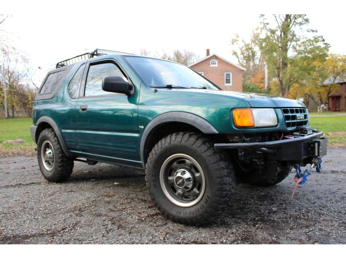 1998 Isuzu Amigo for Sale by Owner in Burlington, VT 05401 1998 Isuzu Amigo for Sale by Owner in Burlington, VT 05401