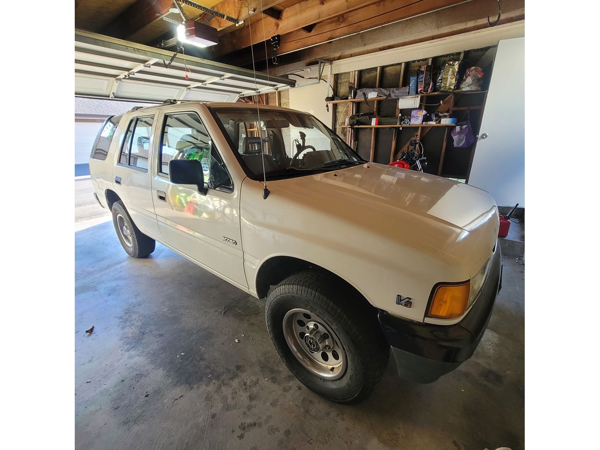 1992 Isuzu Rodeo for sale by owner in Hawaiian Gardens