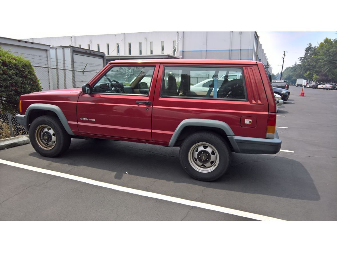1999 Jeep Cherokee for sale by owner in Fremont