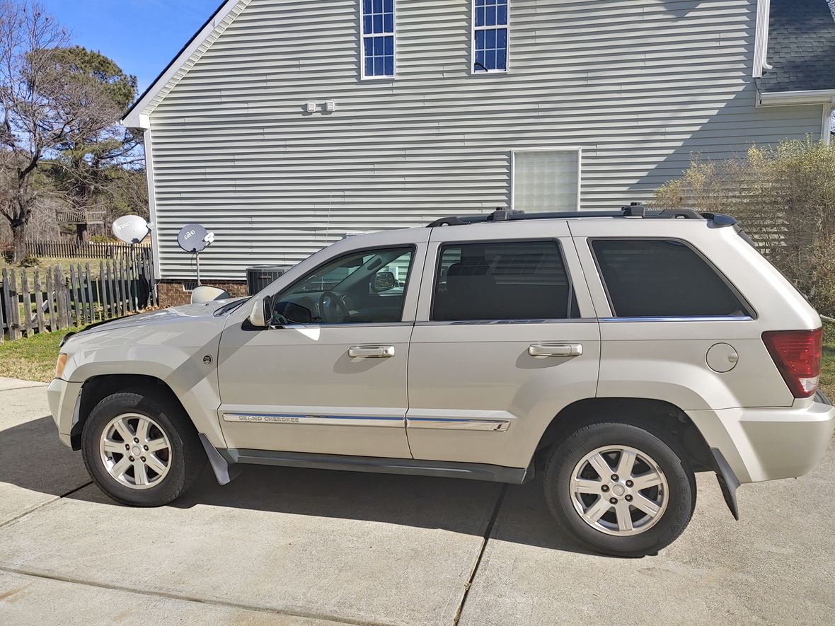 2009 Jeep Grand Cherokee for sale by owner in Clayton