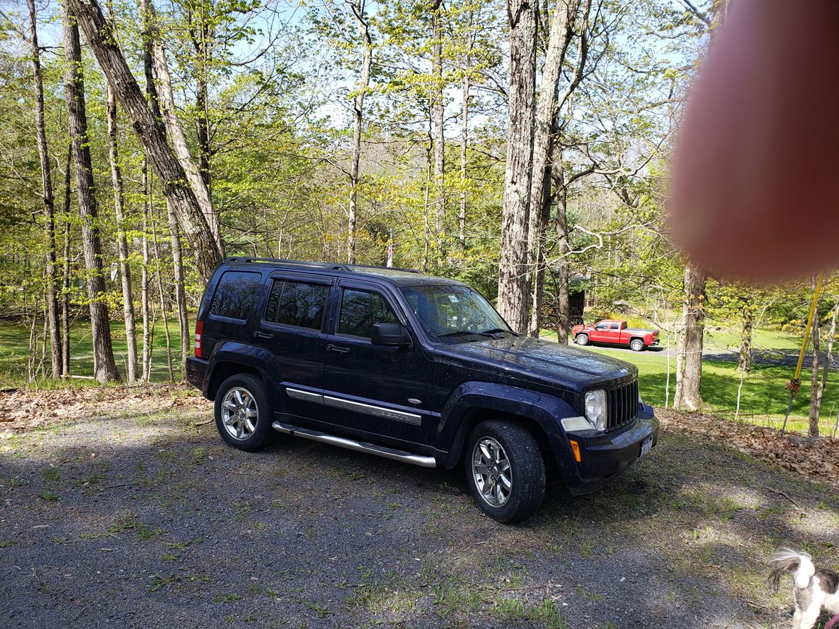 2012 Jeep Liberty for sale by owner in West Coxsackie