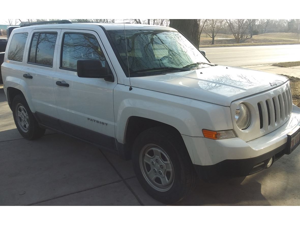 2016 Jeep Patriot for sale by owner in Des Plaines