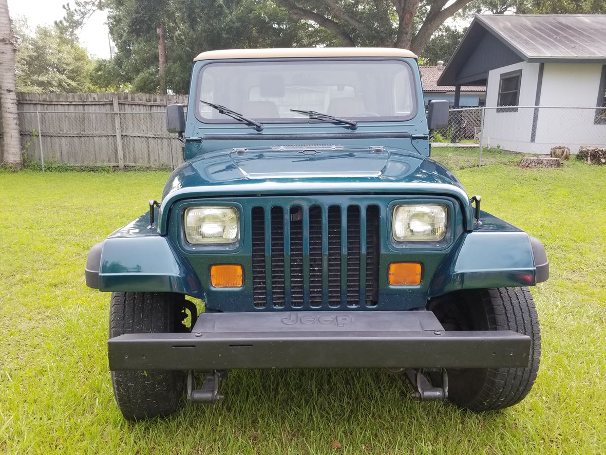 1995 Jeep Wrangler for sale by owner in Englewood