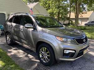 Gray 2012 Kia Sorento SX