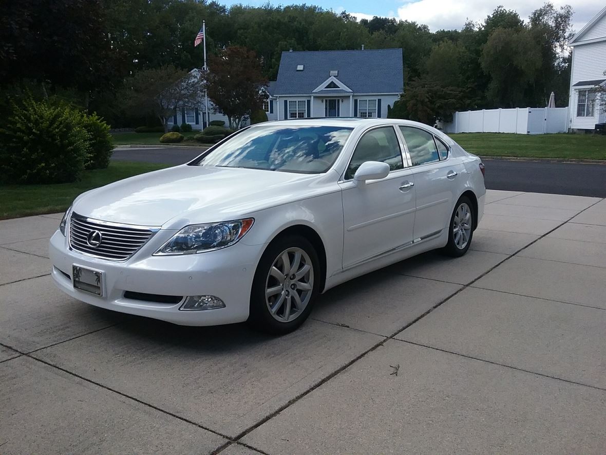 2008 Lexus LS 460 for sale by owner in Cranston