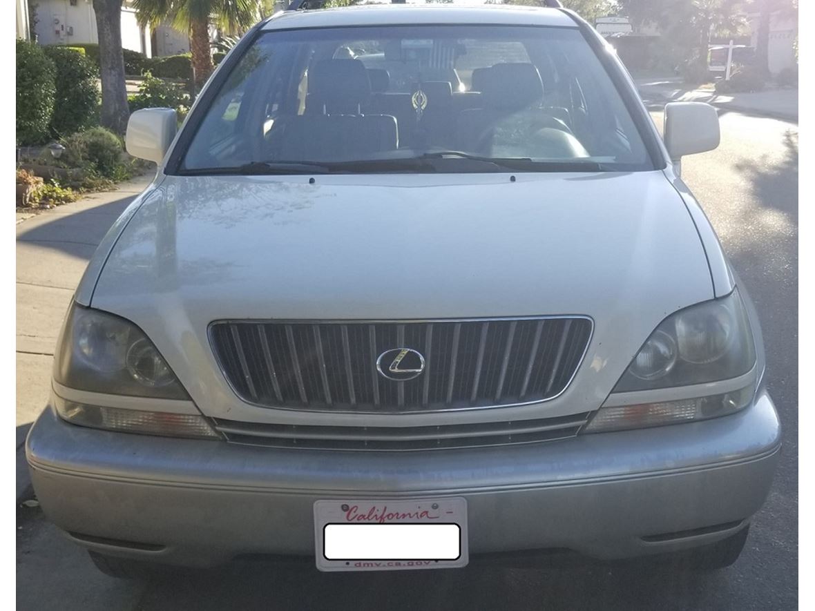 2000 Lexus RX 300 for sale by owner in Tracy