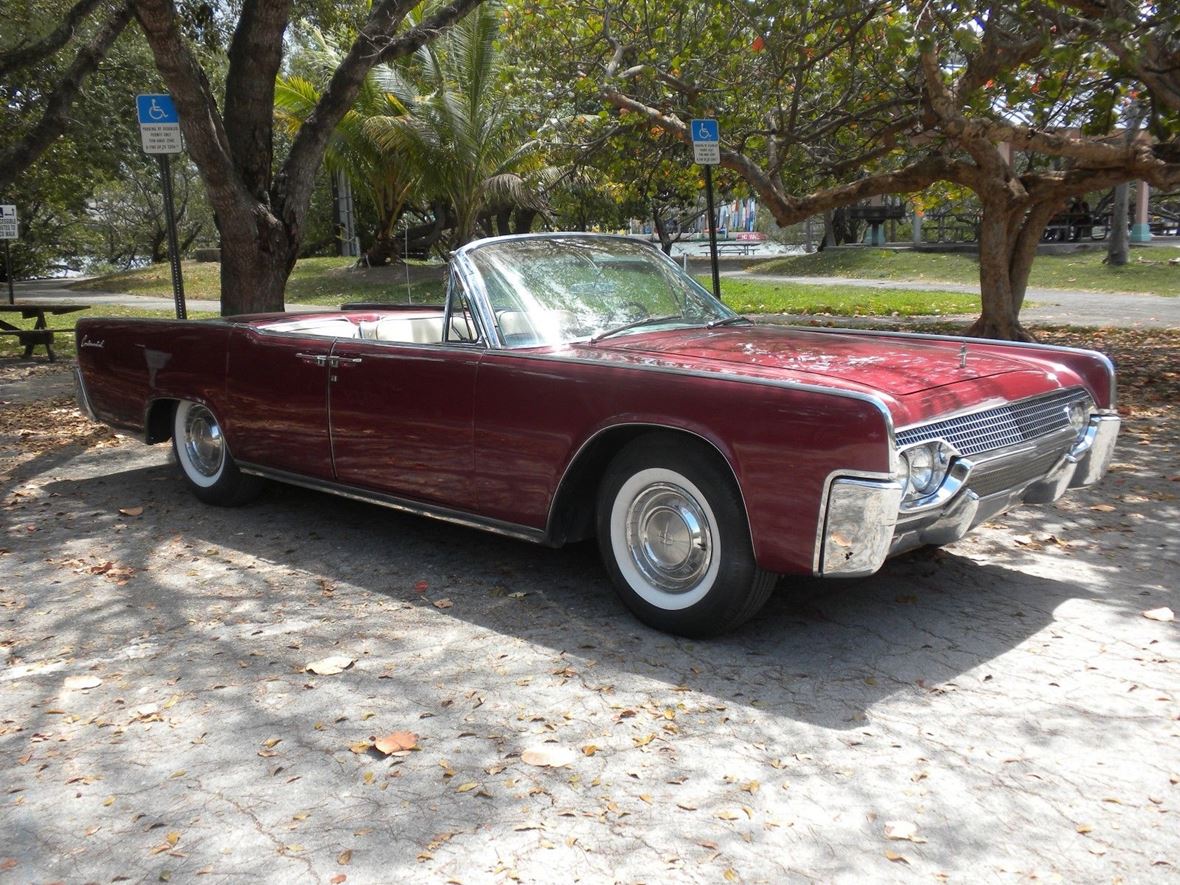 1961 Lincoln Continental for sale by owner in Bayamon