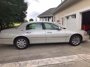 2005 Lincoln Town Car with Other Exterior