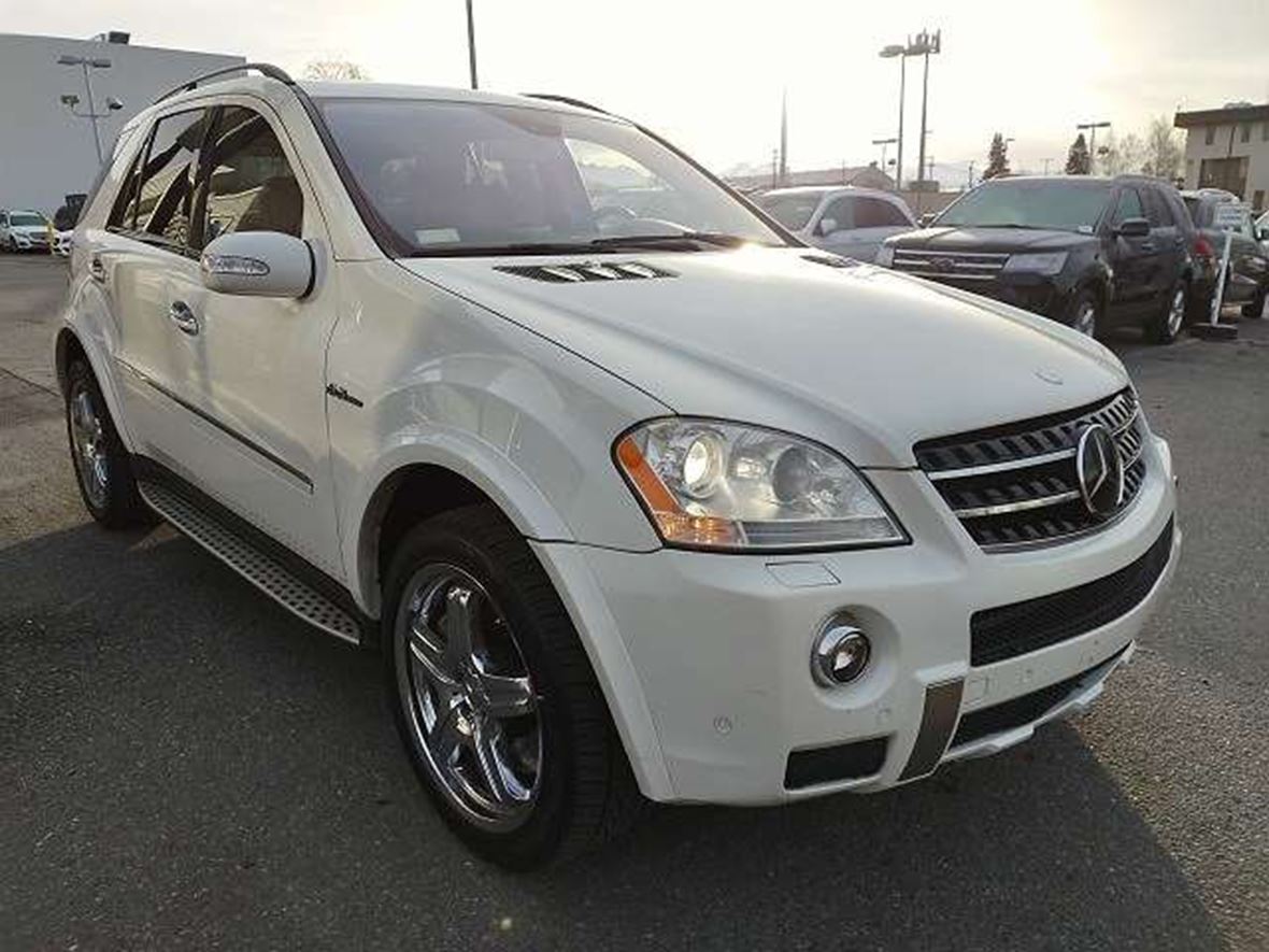 2008 Mercedes-Benz 2008 Mercedes-Benz M-Class AMG ML 63 for sale by owner in Anchorage