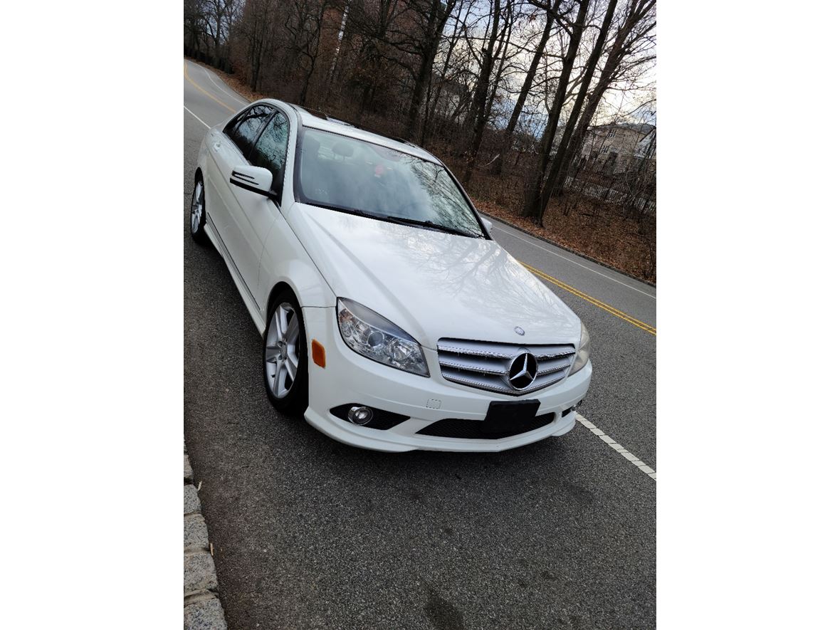 2010 Mercedes-Benz C-Class for sale by owner in Newark