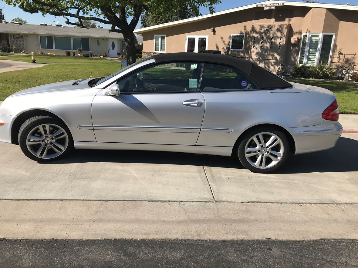 2006 Mercedes-Benz CLK-Class for sale by owner in Seal Beach